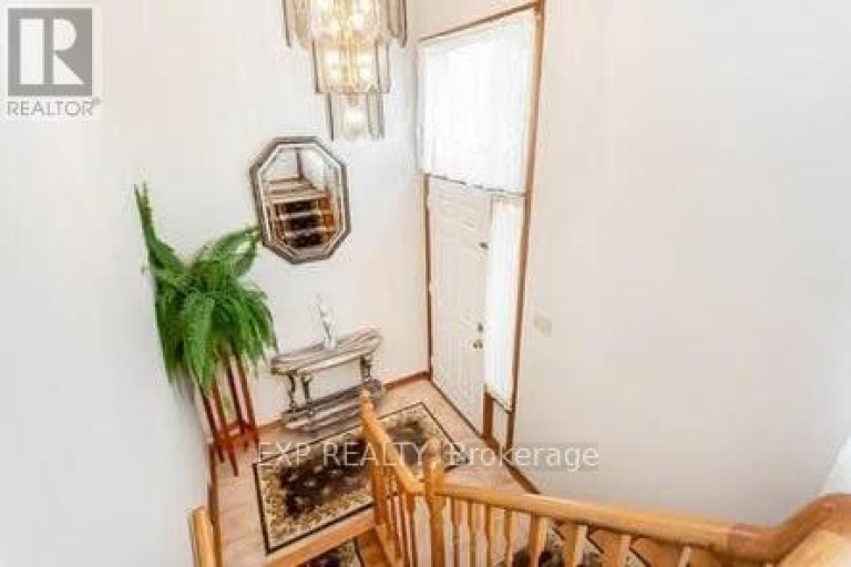 UPPER - 4308 CURIA CRESCENT, Mississauga (Rathwood), Ontario, L4Z2X4