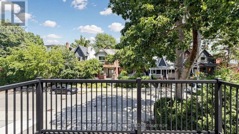3 - 24 CALLENDER STREET, Toronto (Waterfront Communities), Ontario, M6R2H3