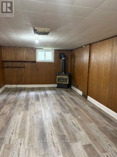MAIN - 5904 CARMAN STREET, Niagara Falls (Downtown), Ontario, L2J1S1