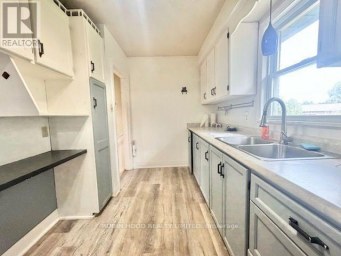 MAIN - 5904 CARMAN STREET Niagara Falls (Downtown) Ontario photo 10