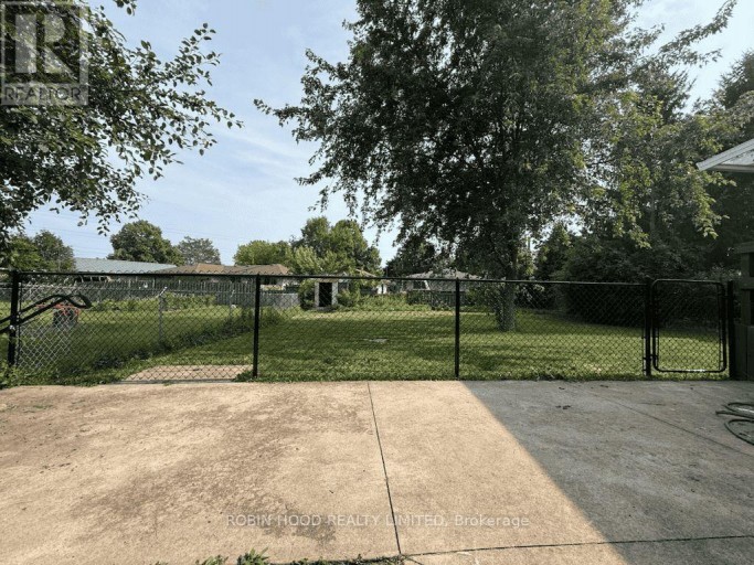 MAIN - 5904 CARMAN STREET, Niagara Falls (Downtown), Ontario, L2J1S1