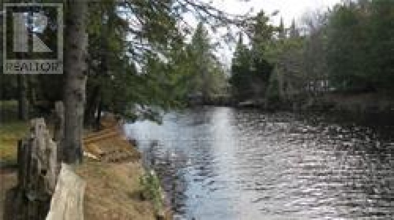 15 BROOK ROAD, Kawartha Lakes (Somerville), Ontario, K0M1N0