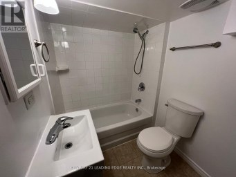 497 KING STREET E Oshawa (Central) Ontario photo 7
