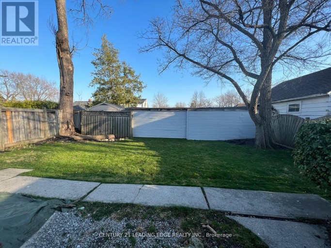 497 KING STREET E, Oshawa (Central), Ontario, L1H1E9