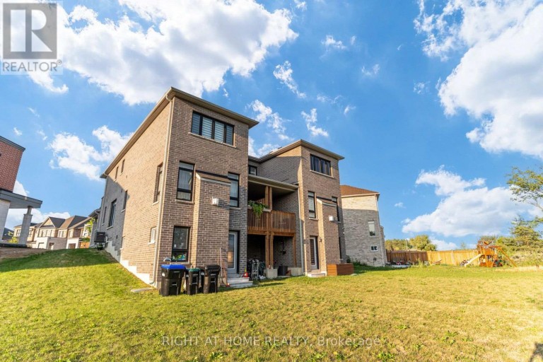 70 WESTLAKE CRESCENT, Bradford West Gwillimbury (Bradford), Ontario, L3Z4K4