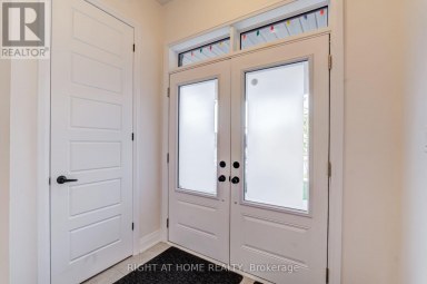 70 WESTLAKE CRESCENT Bradford West Gwillimbury (Bradford) Ontario photo 3