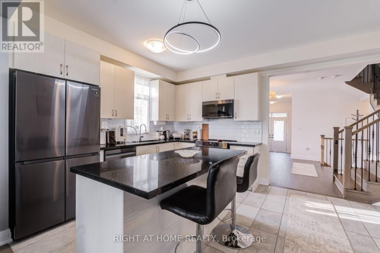 70 WESTLAKE CRESCENT, Bradford West Gwillimbury (Bradford), Ontario, L3Z4K4
