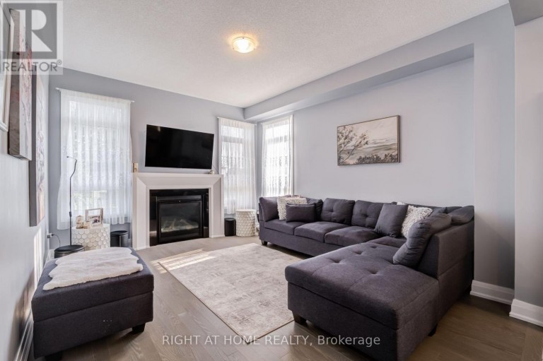 70 WESTLAKE CRESCENT, Bradford West Gwillimbury (Bradford), Ontario, L3Z4K4