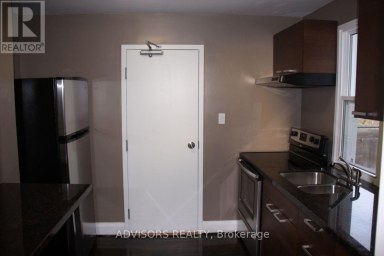 5 - 3717 LAKESHORE BOULEVARD W Toronto (Long Branch) Ontario photo 1