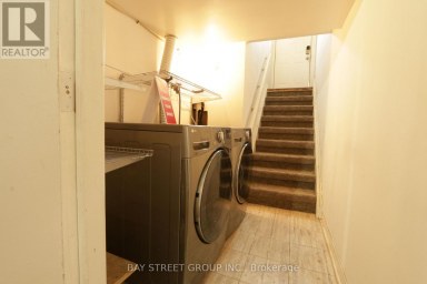280 BOISDALE AVENUE Richmond Hill (Harding) Ontario photo 2