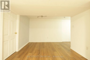 280 BOISDALE AVENUE Richmond Hill (Harding) Ontario photo 4