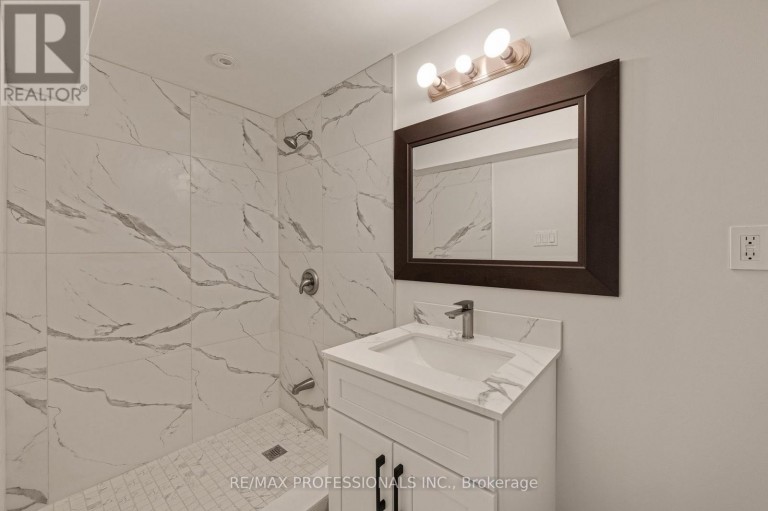 BSMT - 2900 TRADEWIND DRIVE, Mississauga (Meadowvale), Ontario, L5N6L2