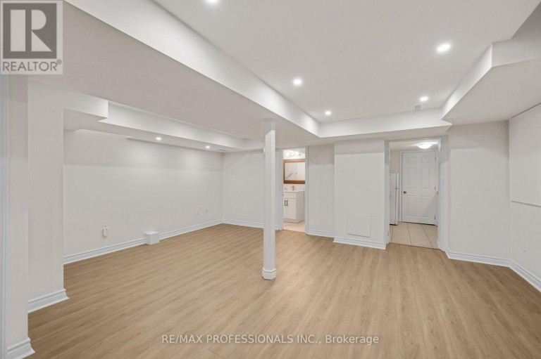 BSMT - 2900 TRADEWIND DRIVE, Mississauga (Meadowvale), Ontario, L5N6L2