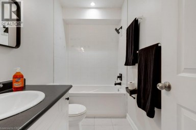 397 WESTWOOD Drive Unit# B Kitchener Ontario photo 23