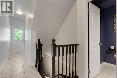 397 WESTWOOD Drive Unit# B Kitchener Ontario photo 8