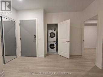 1806B - 50 UPPER MALL WAY Vaughan (Brownridge) Ontario photo 11