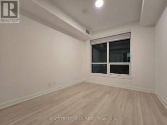 1806B - 50 UPPER MALL WAY Vaughan (Brownridge) Ontario photo 3