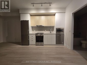 1806B - 50 UPPER MALL WAY Vaughan (Brownridge) Ontario photo 4