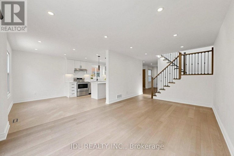 129 APPLEBY CRESCENT, Markham (Milliken Mills West), Ontario, L3R4L1