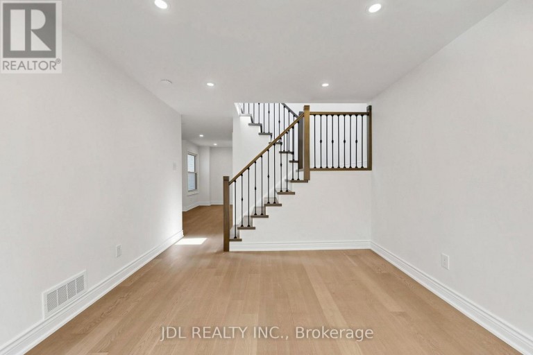 129 APPLEBY CRESCENT, Markham (Milliken Mills West), Ontario, L3R4L1
