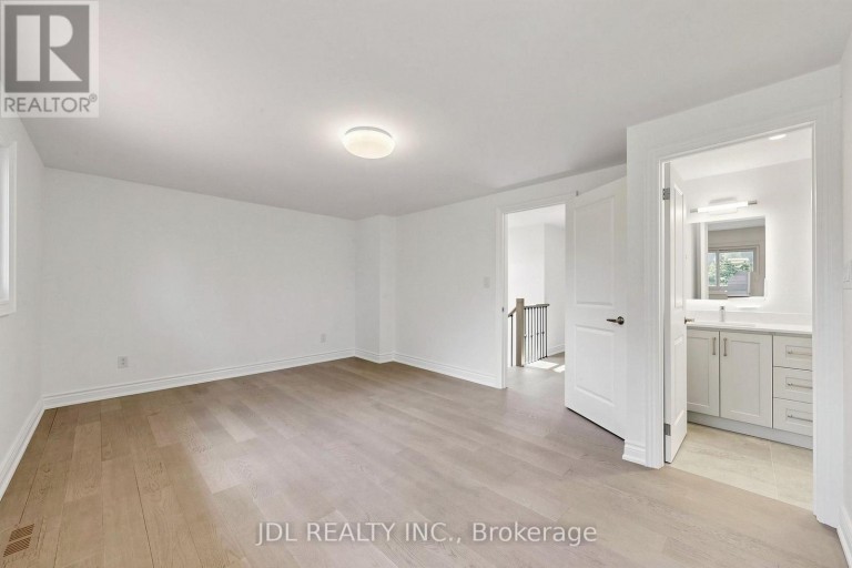 129 APPLEBY CRESCENT, Markham (Milliken Mills West), Ontario, L3R4L1