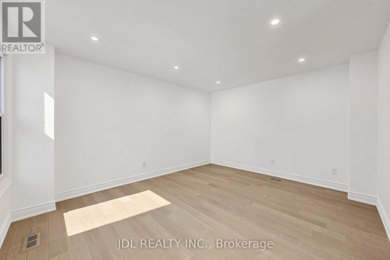 129 APPLEBY CRESCENT, Markham (Milliken Mills West), Ontario, L3R4L1