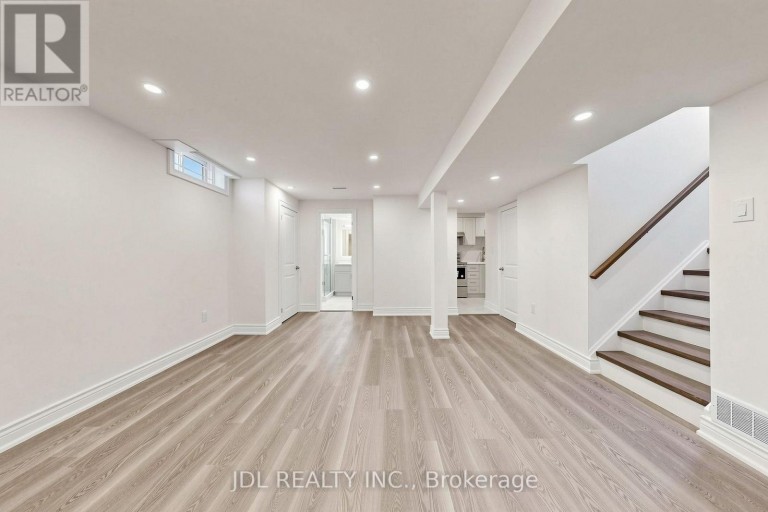 129 APPLEBY CRESCENT, Markham (Milliken Mills West), Ontario, L3R4L1