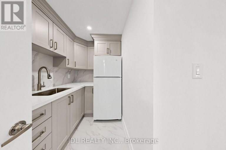 129 APPLEBY CRESCENT, Markham (Milliken Mills West), Ontario, L3R4L1