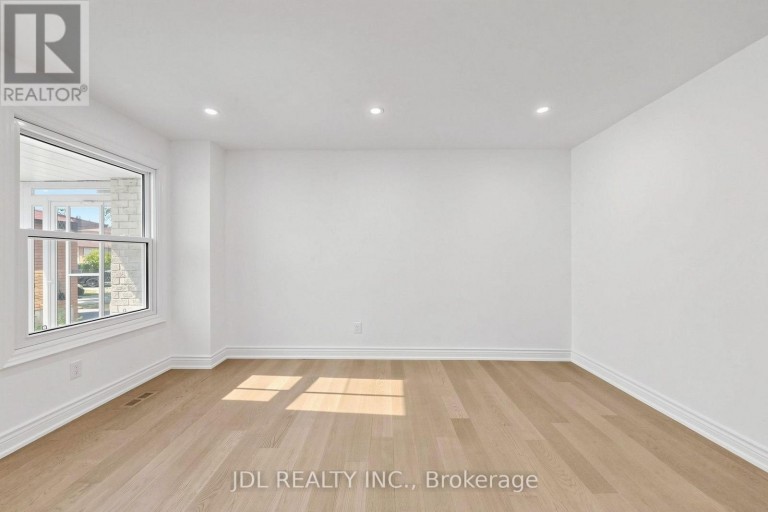 129 APPLEBY CRESCENT, Markham (Milliken Mills West), Ontario, L3R4L1