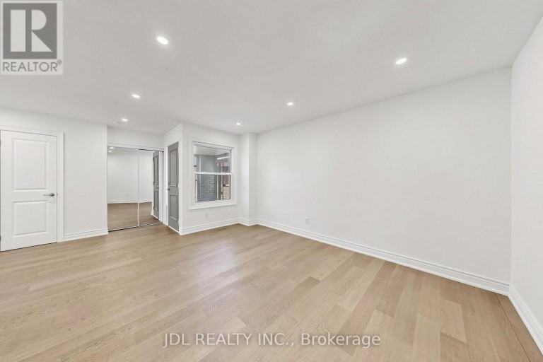 129 APPLEBY CRESCENT, Markham (Milliken Mills West), Ontario, L3R4L1