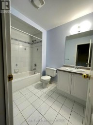 7 BASSETT AVENUE Richmond Hill (Langstaff) Ontario photo 4