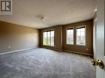 7 BASSETT AVENUE Richmond Hill (Langstaff) Ontario photo 6
