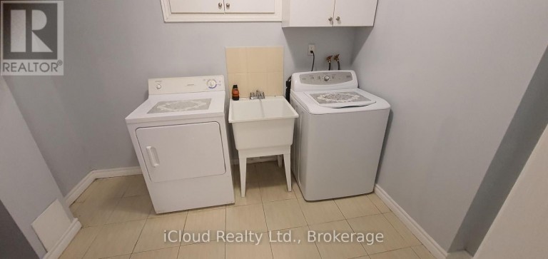 296 HICKLING TRAIL, Barrie (Grove East), Ontario, L4M5X9