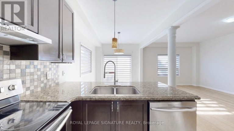 138 SUN KING CRESCENT, Barrie (Innis-Shore), Ontario, L4M0E5