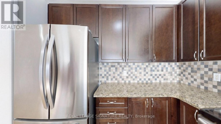 138 SUN KING CRESCENT, Barrie (Innis-Shore), Ontario, L4M0E5