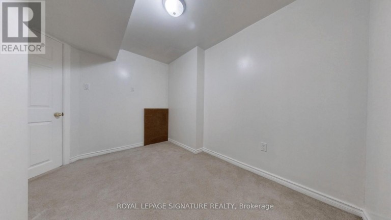 138 SUN KING CRESCENT, Barrie (Innis-Shore), Ontario, L4M0E5