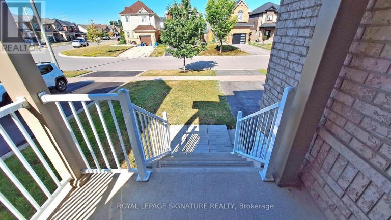138 SUN KING CRESCENT, Barrie (Innis-Shore), Ontario, L4M0E5