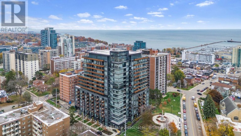 805 - 21 PARK STREET E, Mississauga (Port Credit), Ontario, L5G0C2