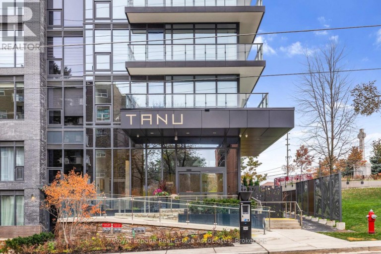 805 - 21 PARK STREET E, Mississauga (Port Credit), Ontario, L5G0C2
