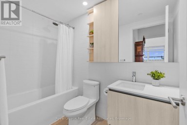 805 - 21 PARK STREET E Mississauga (Port Credit) Ontario photo 6