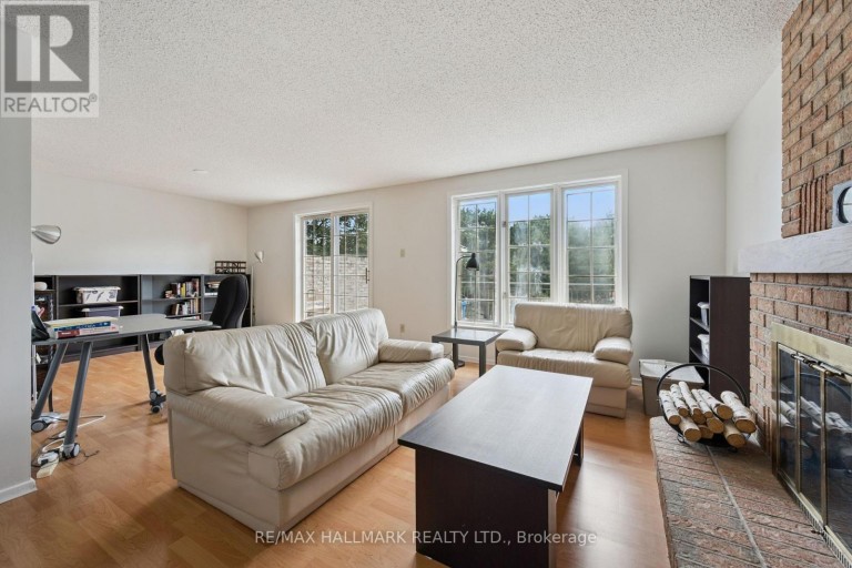1 - 489 BEECHWOOD DRIVE, Waterloo, Ontario, N2T1H8