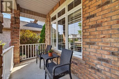 43 MAPLERIDGE CRESCENT Thames Centre (Dorchester) Ontario photo 4