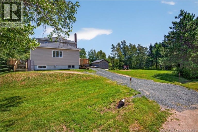 9 Bayview South Road, Baie-Sainte-Anne, New Brunswick, E9A1A5