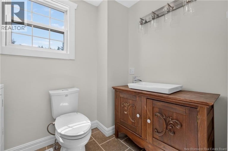 9 Bayview South Road, Baie-Sainte-Anne, New Brunswick, E9A1A5