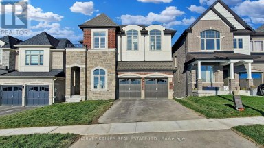 56 CHARLES WHITE COURT East Gwillimbury (Sharon) Ontario photo 1