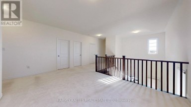 56 CHARLES WHITE COURT East Gwillimbury (Sharon) Ontario photo 12