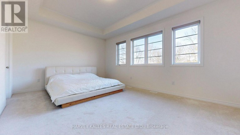 56 CHARLES WHITE COURT, East Gwillimbury (Sharon), Ontario, L0G1V0