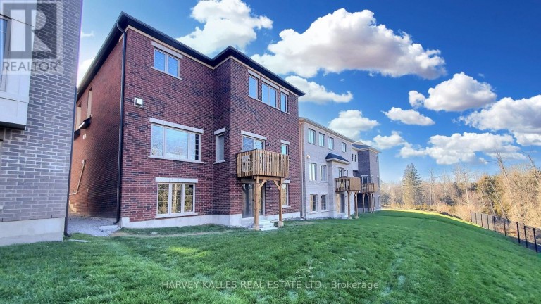 56 CHARLES WHITE COURT, East Gwillimbury (Sharon), Ontario, L0G1V0