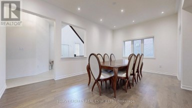 56 CHARLES WHITE COURT East Gwillimbury (Sharon) Ontario photo 5