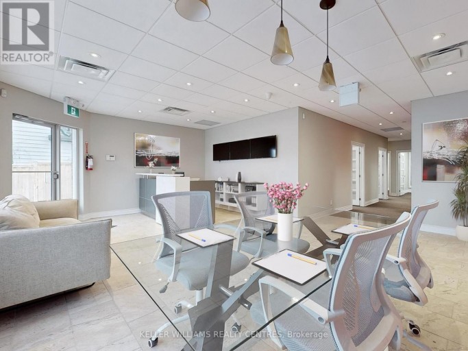 UNIT 4 - 117 WELLINGTON STREET E, Aurora (Aurora Village), Ontario, L4G1H9